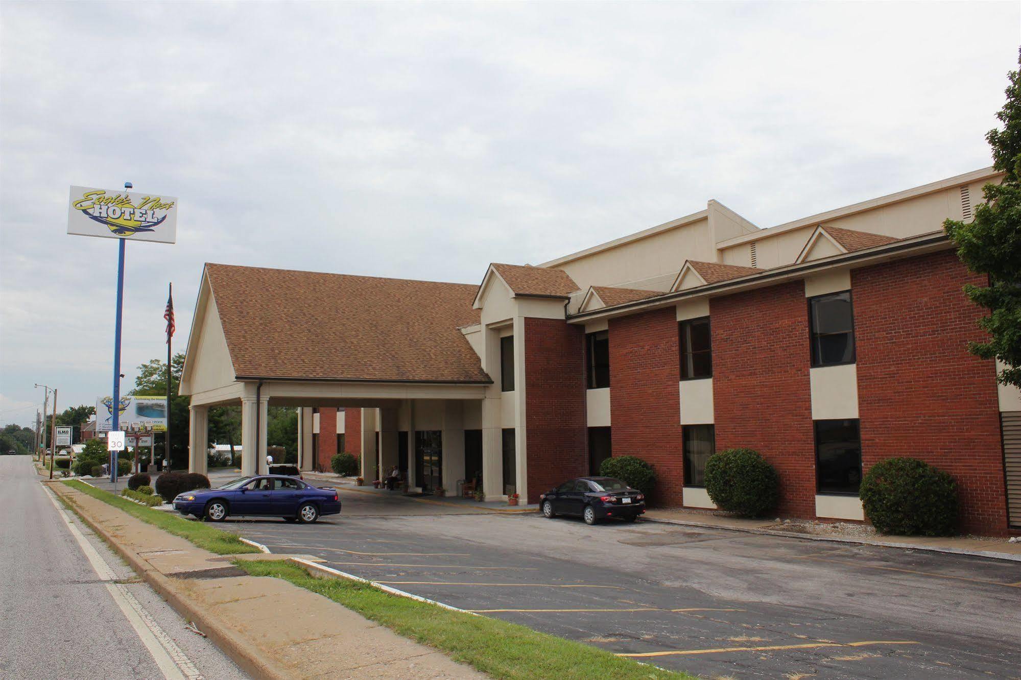Eagle'S Nest Hotel & Conference Center Quincy Exteriér fotografie
